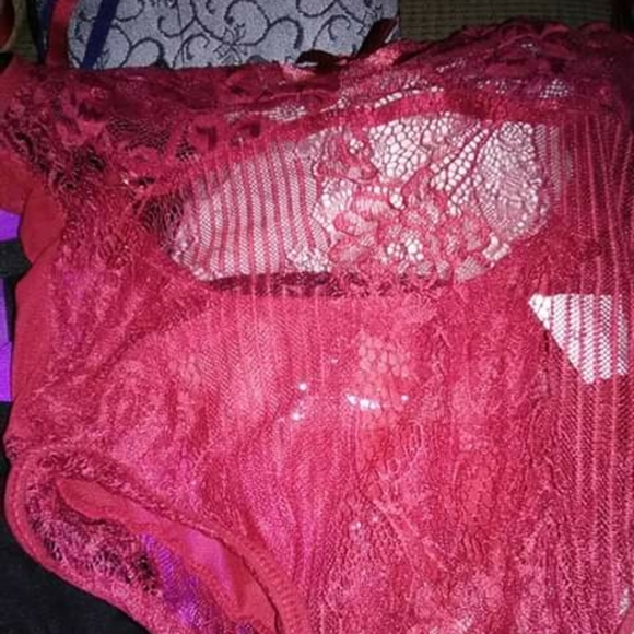 Lingera - Picture 3 of 3